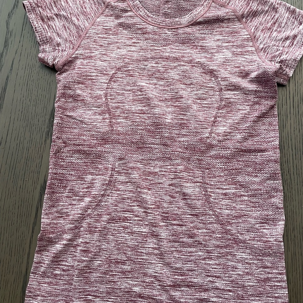 Lululemon Women's Heathered Pink Top